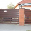Minimal Design fakerítés autó -és személybejáróval